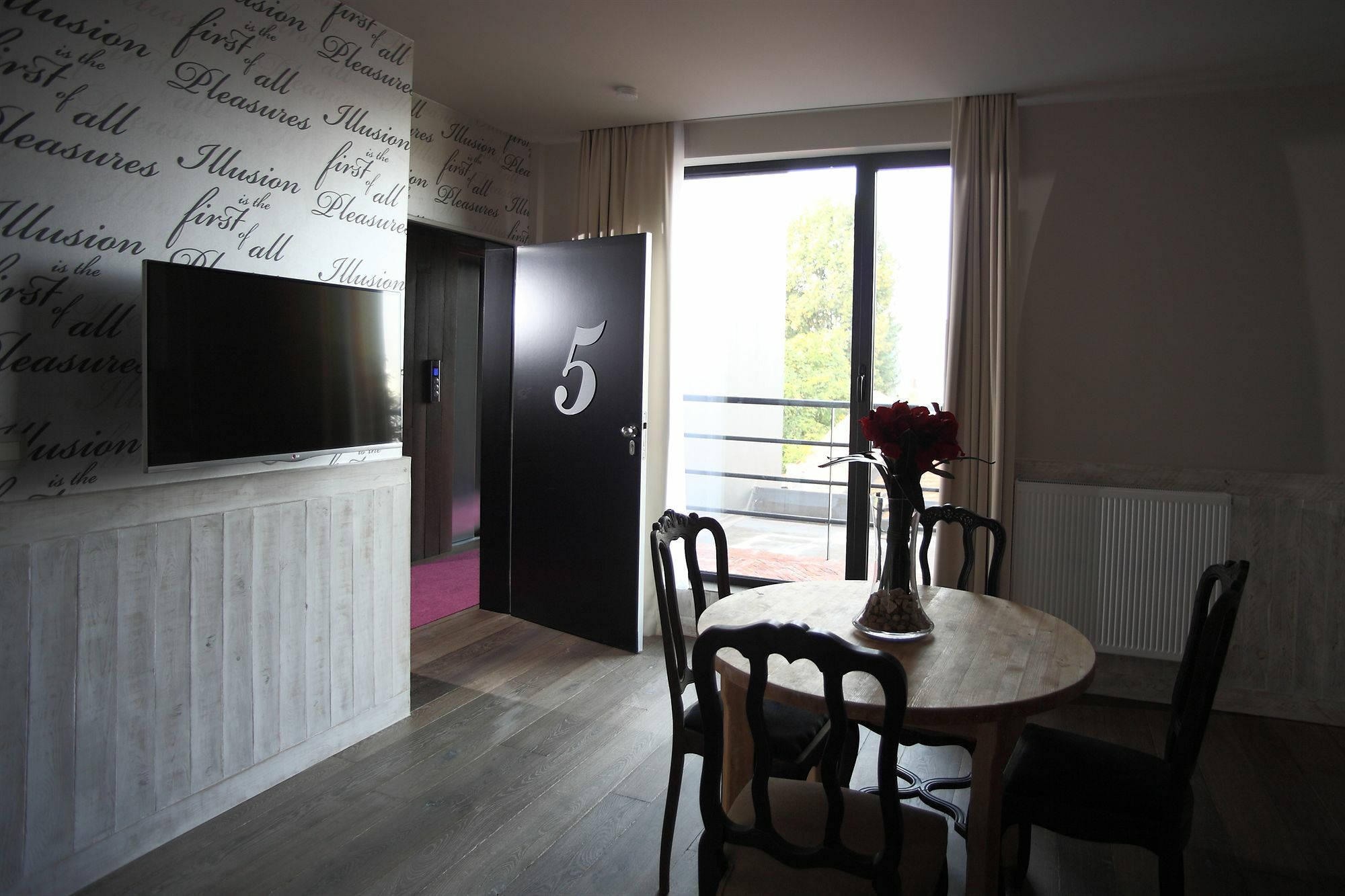 Aparthotel L'Impronta Etterbeek Екстериор снимка